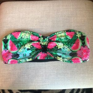 🌟FREE WITH ANY PURCHASE🌟 Cute VS bandeau